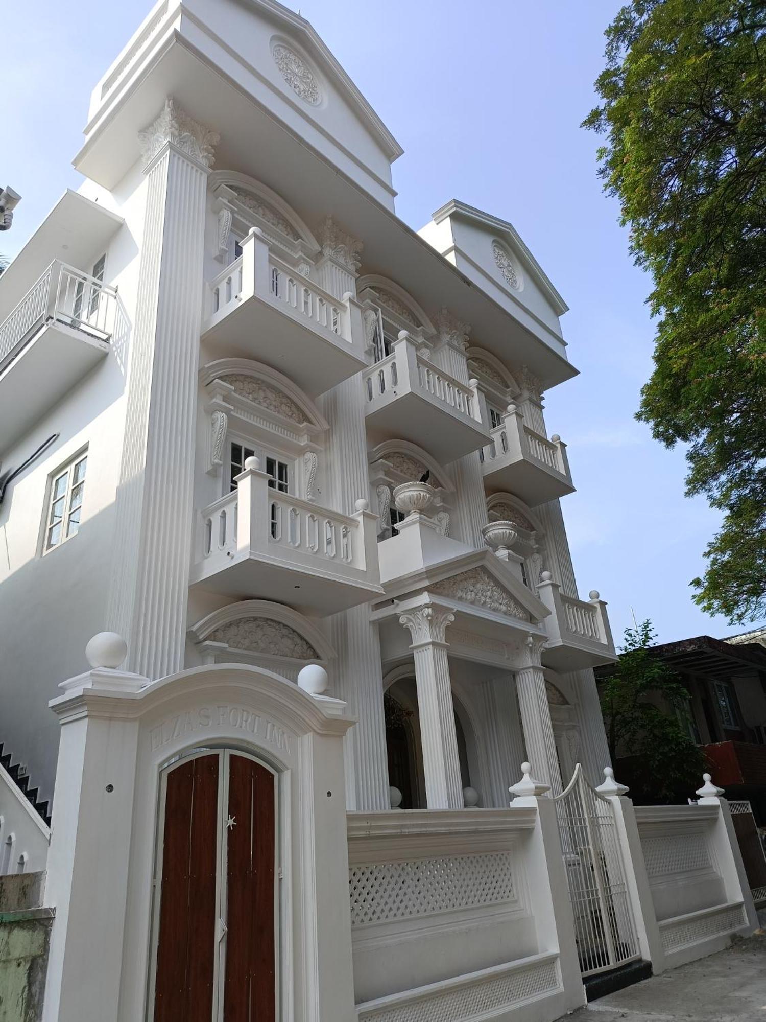 Elzas Fort Inn Kochi Exterior foto